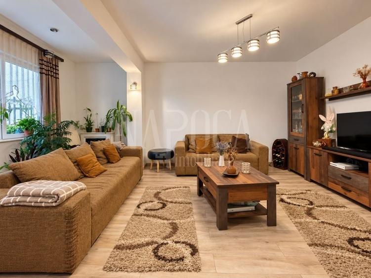 Apartament cu 4 camere semidecomandat în Central