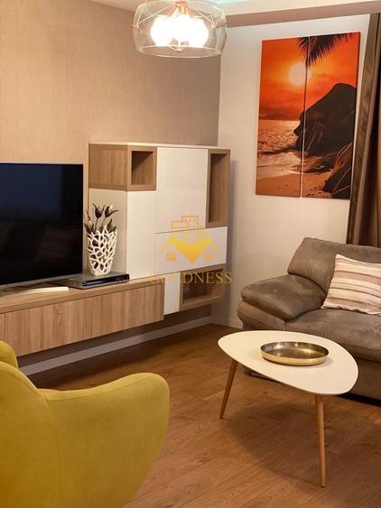 Apartament cu 5 camere decomandat, mobilat în Plopilor