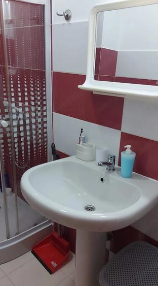 Garsonieră decomandată în Delfinariu
