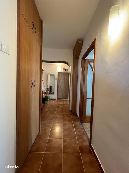 Apartament cu 3 camere decomandat, mobilat în Gară