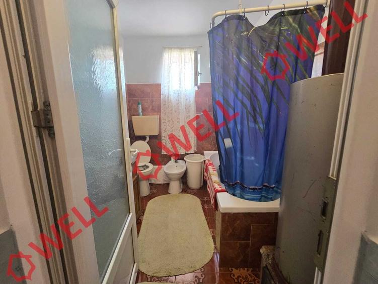 Casă cu 2 camere cu Teren 966 Mp în Sărămaș