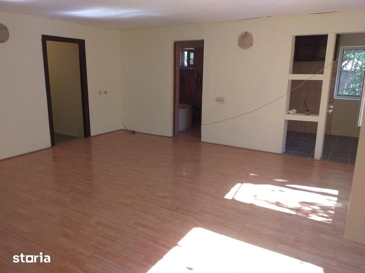Casă cu 3 camere cu Teren 935 Mp în Cumpăna