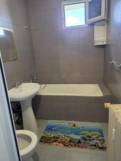 Apartament cu 2 camere semidecomandat în Titan