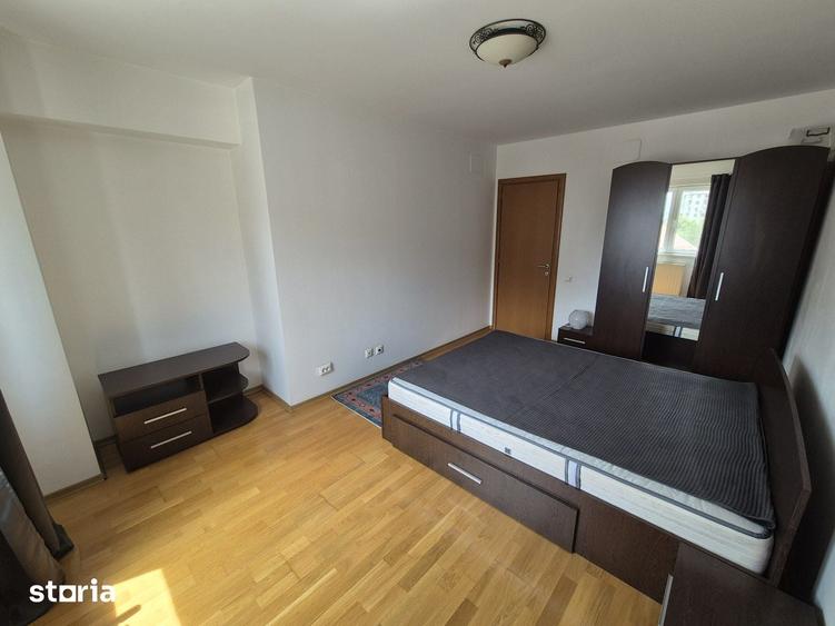 Apartament cu 3 camere în Centrul Civic