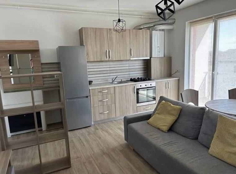 Apartament cu 2 camere semidecomandat în Giroc