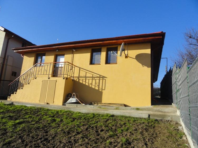 Casă individuală cu 3 camere cu Teren 600 Mp în Brănești
