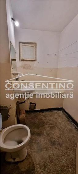 Garsonieră decomandată în Unirii Centru