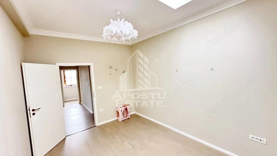 Apartament cu 3 camere semidecomandat, mobilat în Giroc