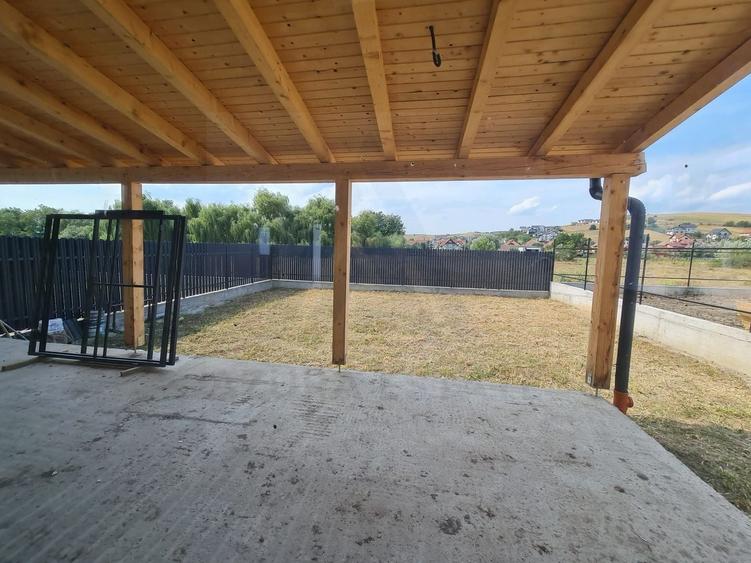 Duplex cu 3 camere cu Canalizare în Șura Mare