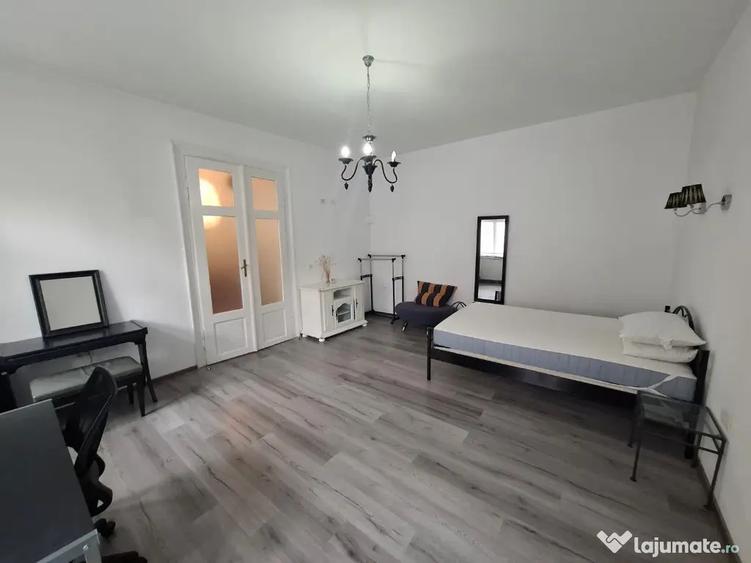Apartament cu 2 camere semidecomandat în Central