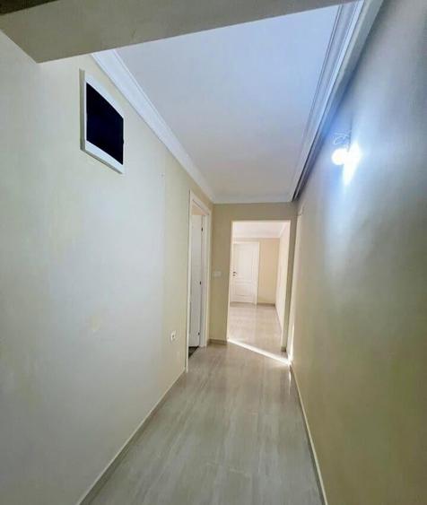 Apartament cu 3 camere în Ampoi 2