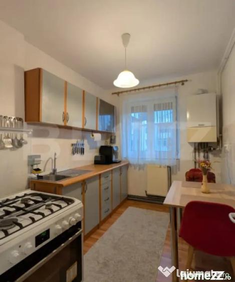 Apartament cu 2 camere semidecomandat în Aleea Trandafirilor