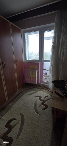 Apartament cu 3 camere semidecomandat în Central