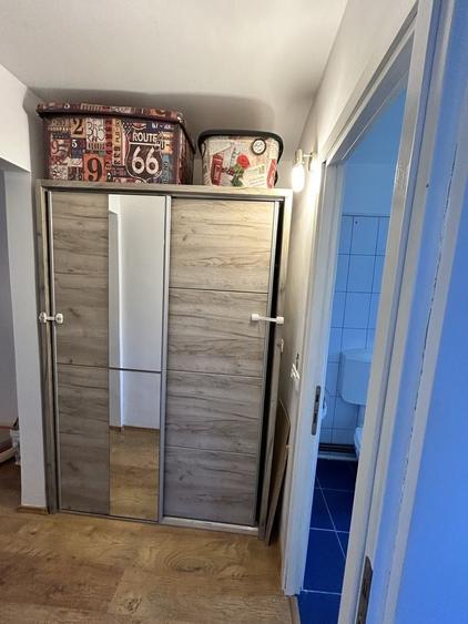 Apartament cu 2 camere semidecomandat în Malu Roșu