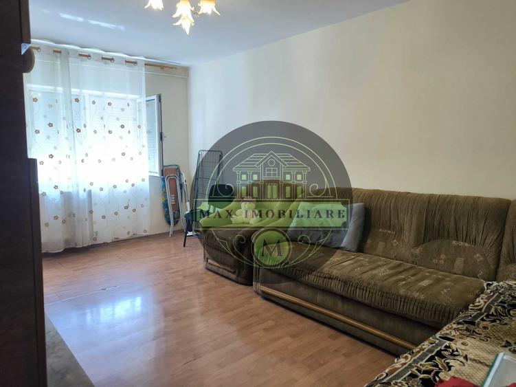 Apartament cu 2 camere decomandat în Carol Davila