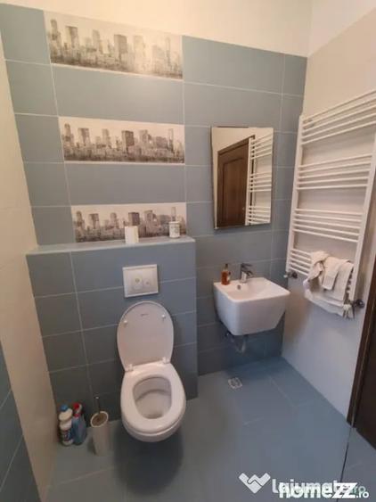 Apartament cu 3 camere semidecomandat în Ultracentral