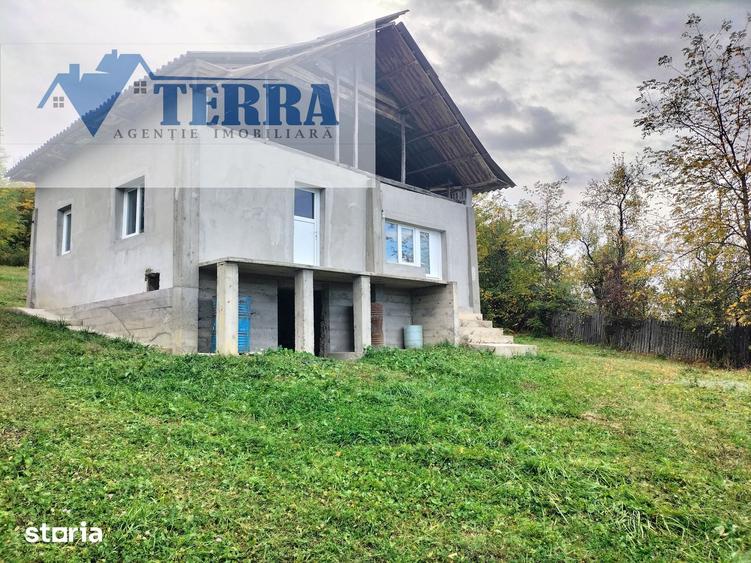 Casă cu 3 camere cu Teren 3750 Mp în Davidești