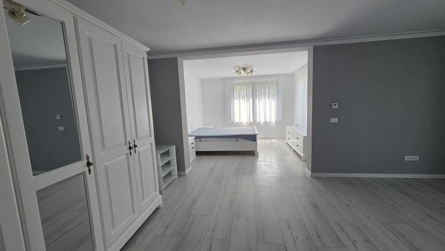 Casă cu 4 camere în Nișcov