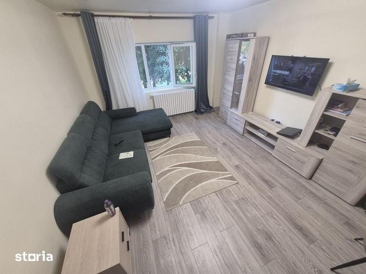 Garsonieră decomandată în Canta