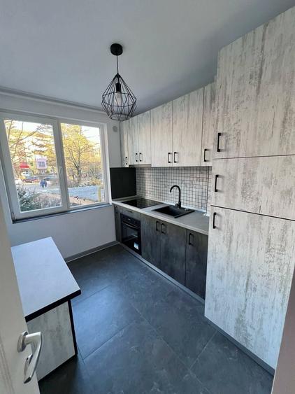 Apartament cu 2 camere semidecomandat în Petros