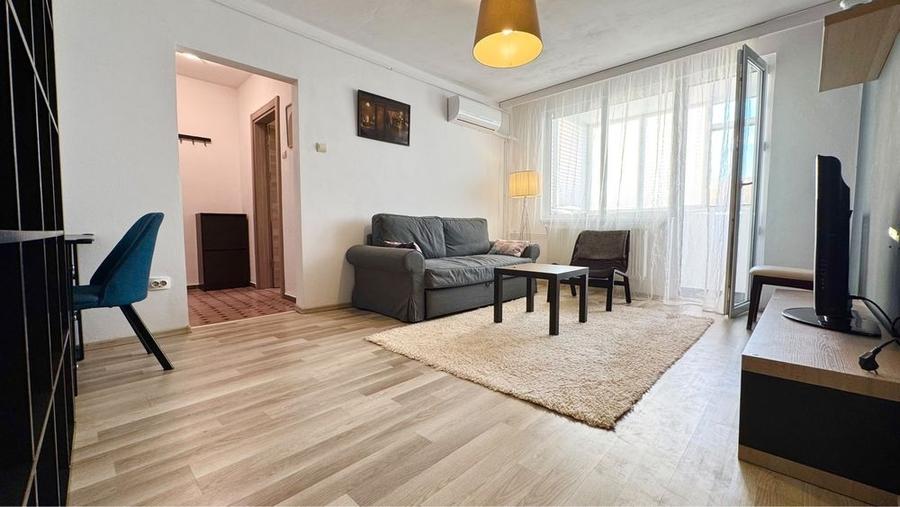 Apartament cu 2 camere semidecomandat în Berceni