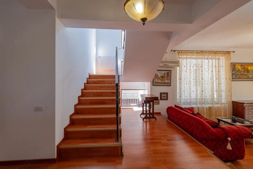 Casă cu Teren 395 Mp în Sud