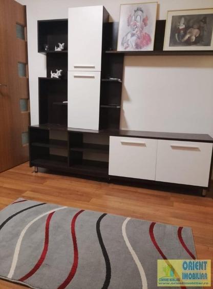 Apartament cu 2 camere decomandat în City Park Mall