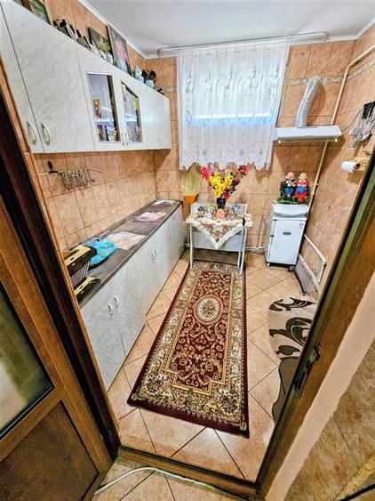 Casă cu 4 camere cu Teren 182 Mp în Pisc