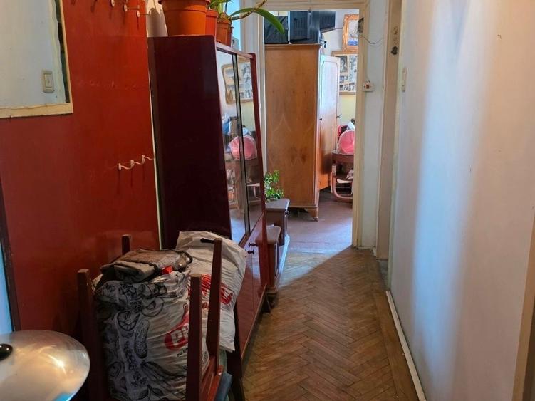 Apartament cu 3 camere semidecomandat în Nicolae Grigorescu