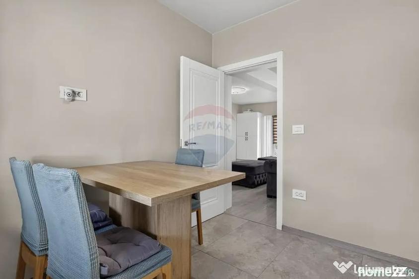 Casă cu 7 camere cu Teren 491 Mp în Vladimirescu
