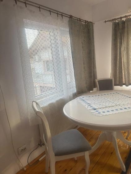 Apartament cu 3 camere decomandat în Chișoda