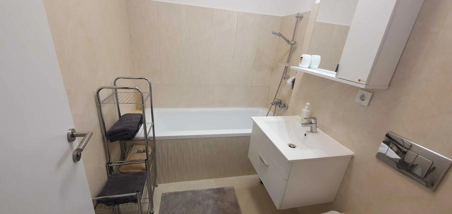 Apartament cu 2 camere decomandat în Chitila