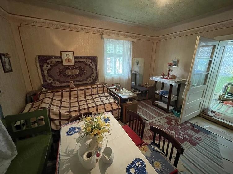 Casă cu Teren 3219 Mp în Căuașd