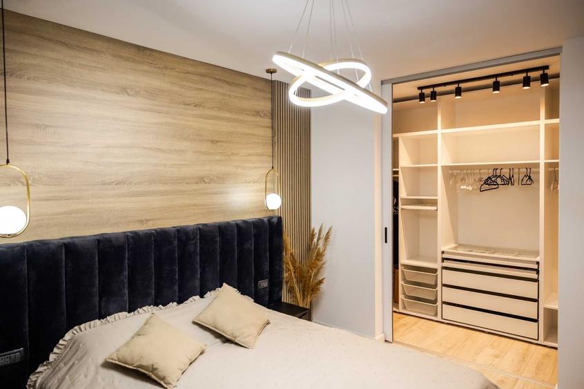 Apartament cu 2 camere decomandat în Calea București