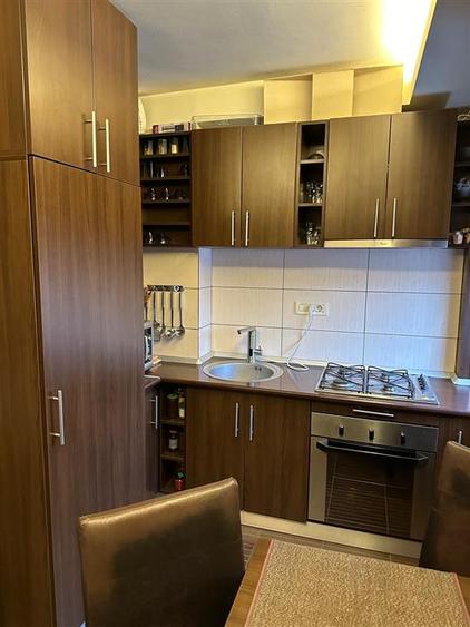Apartament cu 2 camere decomandat, mobilat în Ultracentral