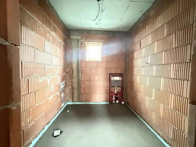 Casă cu 3 camere cu Teren 290 Mp în Sânandrei