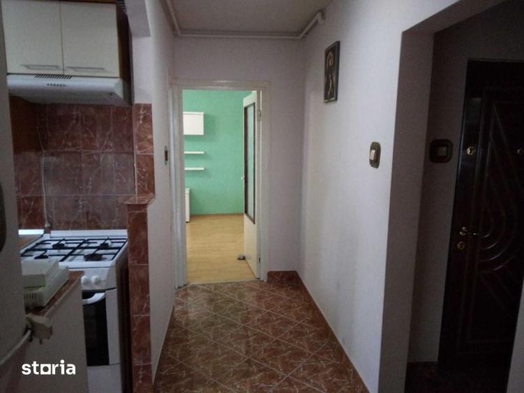 Apartament cu 3 camere în Tudor Vladimirescu
