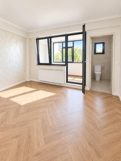 Apartament cu 3 camere decomandat în 1 Mai