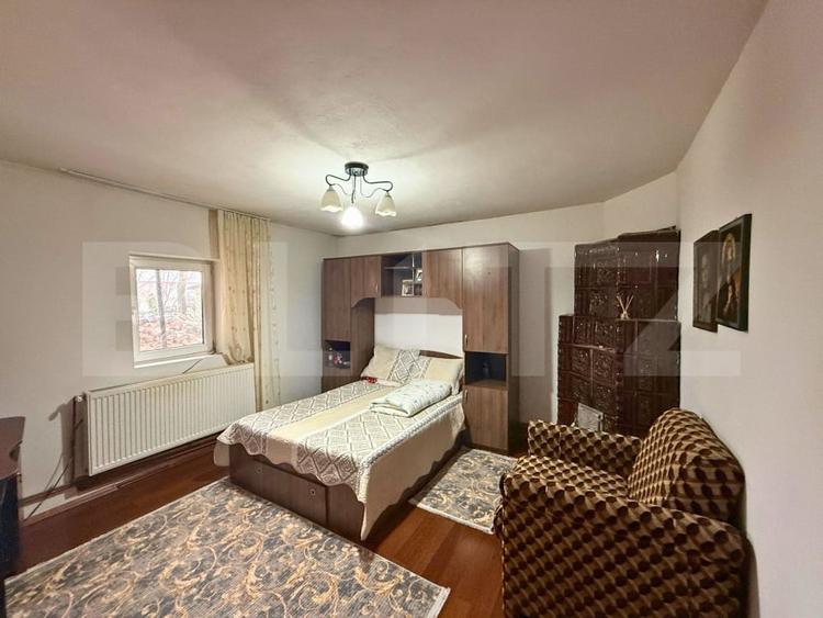 Casă individuală cu 4 camere cu Teren 1237 Mp în Sud-Vest