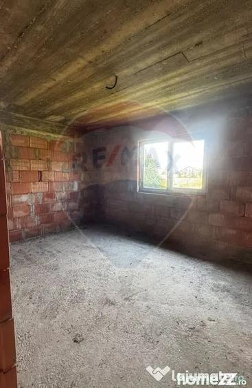 Casa / Vila cu 6 camere de vanzare - Costana (Suceava) - 17