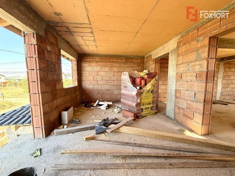 Casă cu 5 camere cu Teren 360 Mp în Sânandrei