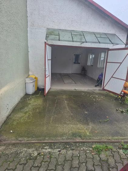 Casă cu 3 camere în Central