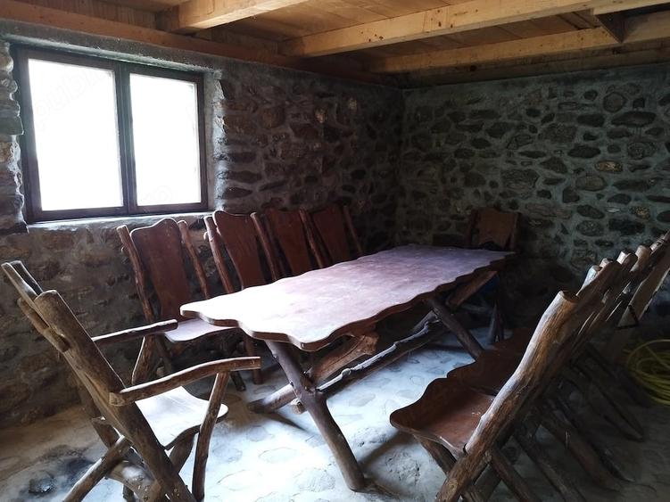 Teren de 5200 mp, în Schela