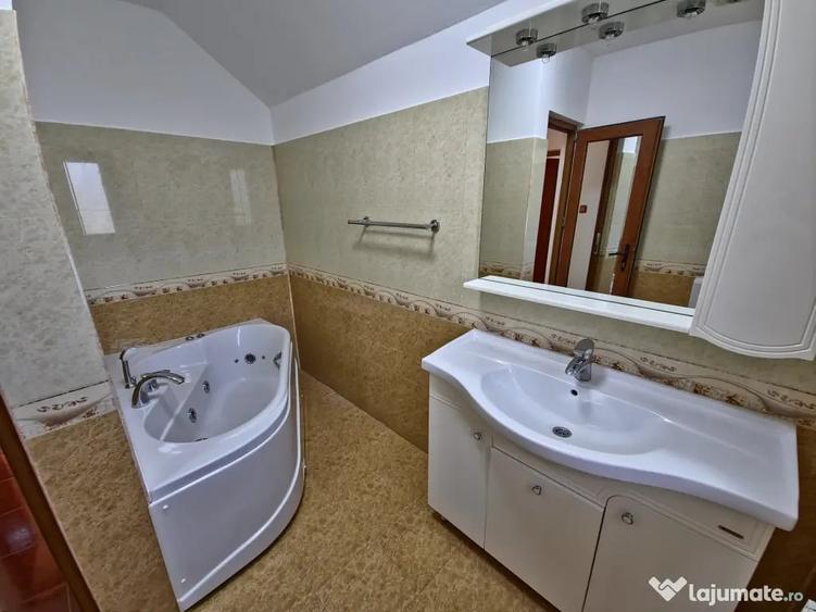 Casă cu 3 camere cu Teren 200 Mp în Cumpăna