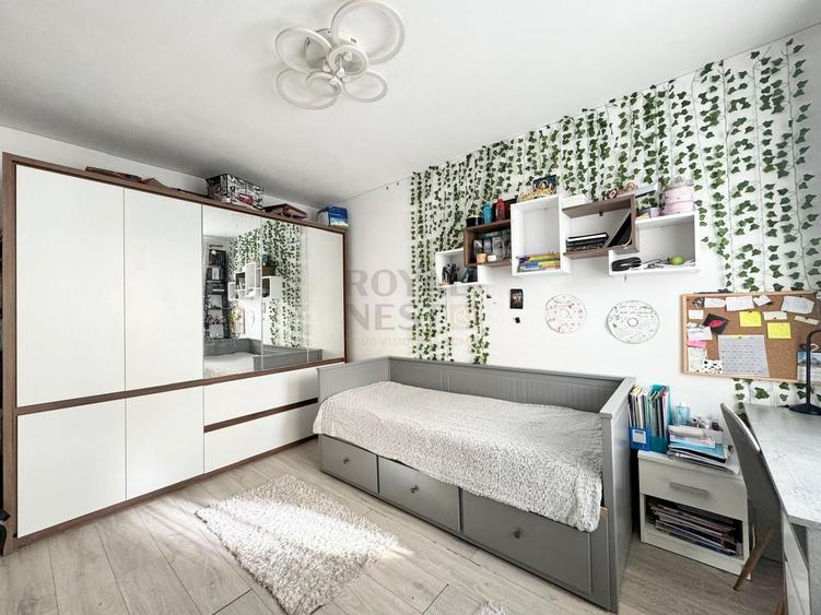 Apartament cu 2 camere decomandat în Avantgarden