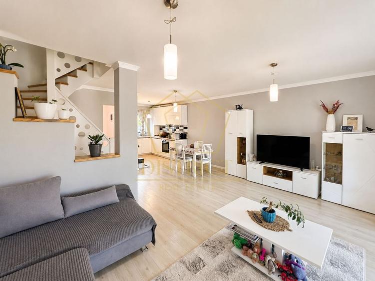 Duplex cu 4 camere cu Canalizare în Dumbrăvița