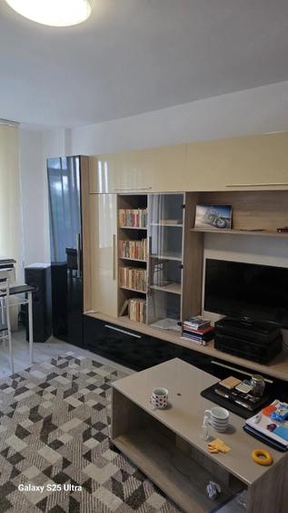 Apartament cu 2 camere decomandat în Horia