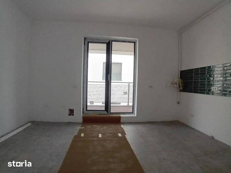 Apartament cu 4 camere decomandat în Herăstrău