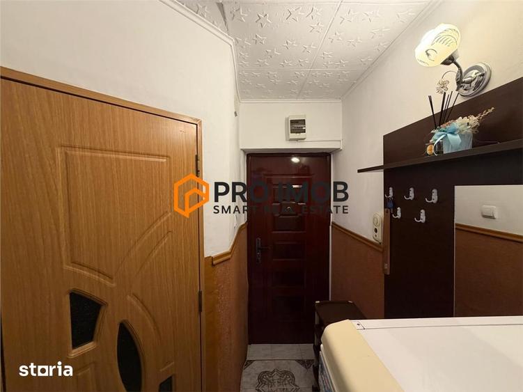 Apartament cu 2 camere decomandat, mobilat în Central