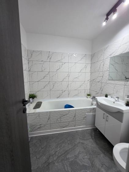 Apartament cu 2 camere decomandat în 1 Decembrie 1918